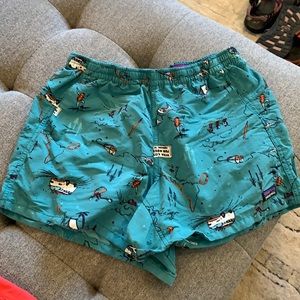 Patagonia worn wear shirts size xs